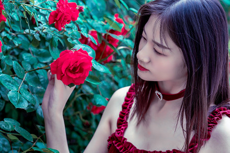 美团已与头部商家共建5500余家专营外卖的品牌卫星店，预计年内门店总数将达万家